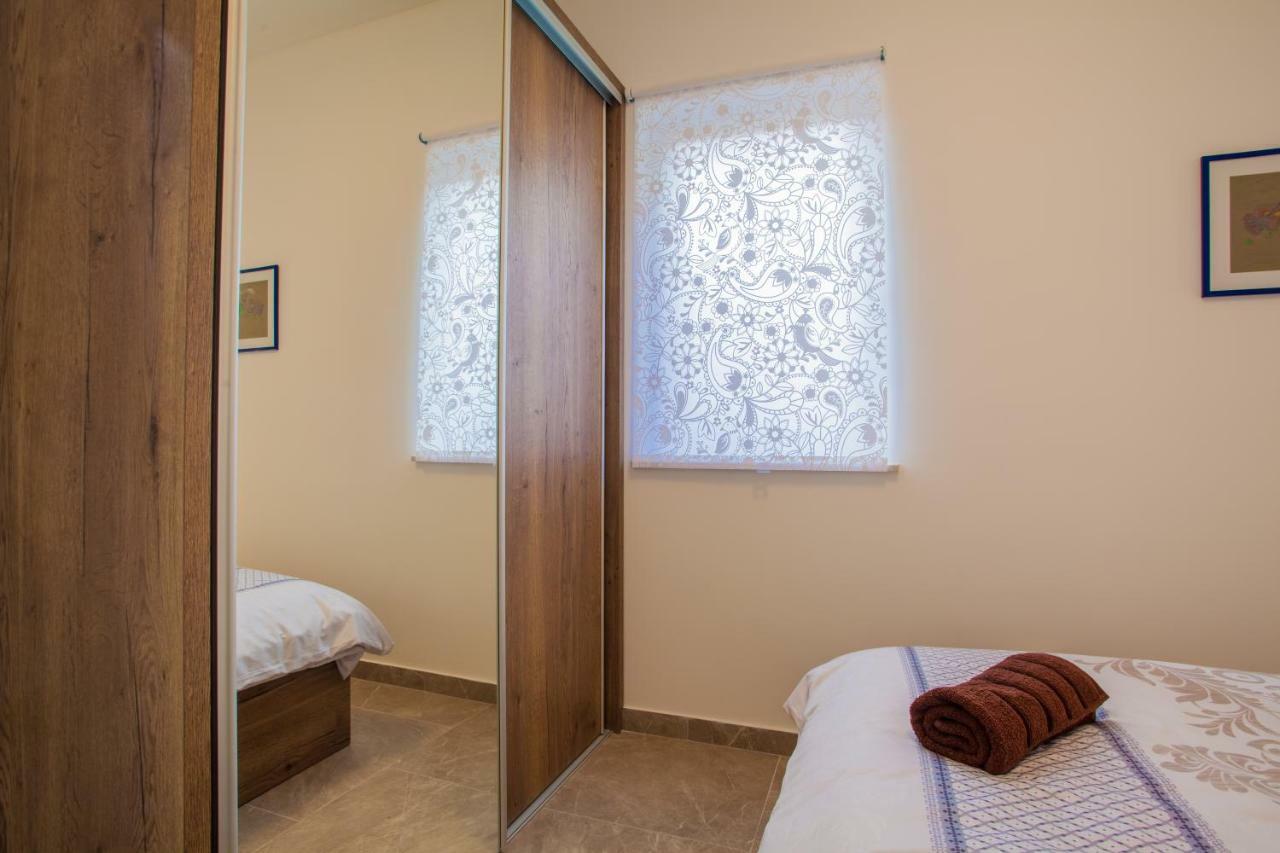 Apartmani Komesic Zubovići Exterior foto