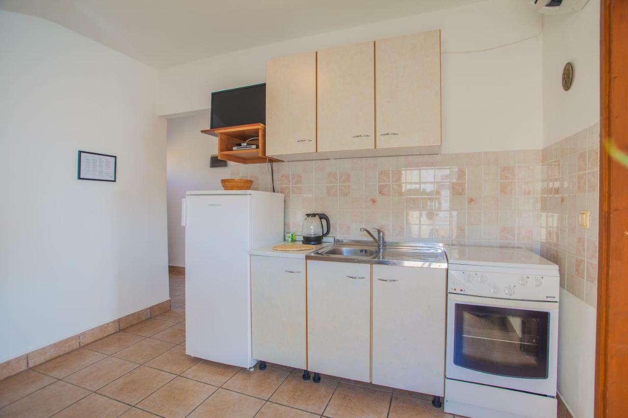 Apartmani Komesic Zubovići Exterior foto